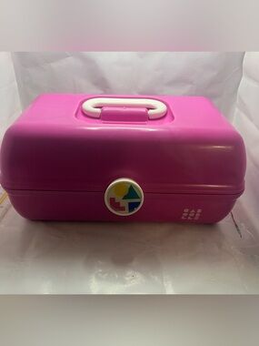Vintage authentic made in USA Caboodles pink makeup storage case